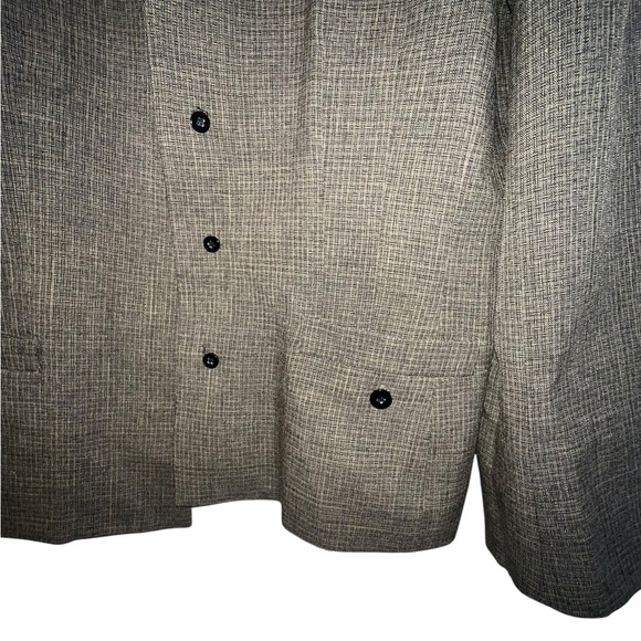 Liz Claiborne Set Textured Tan Blazer & Pants - Picture 4 of 16